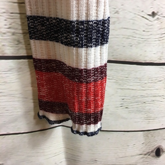 Cropped Thin  Ribbed Striped Scallop Hem Light Sweater - Picture 4 of 6